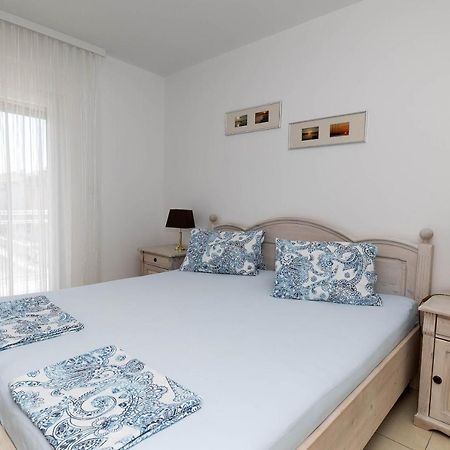 Apartmani Dea Crikvenica Bagian luar foto