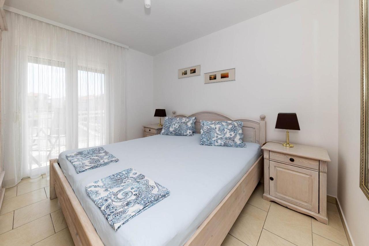 Apartmani Dea Crikvenica Bagian luar foto
