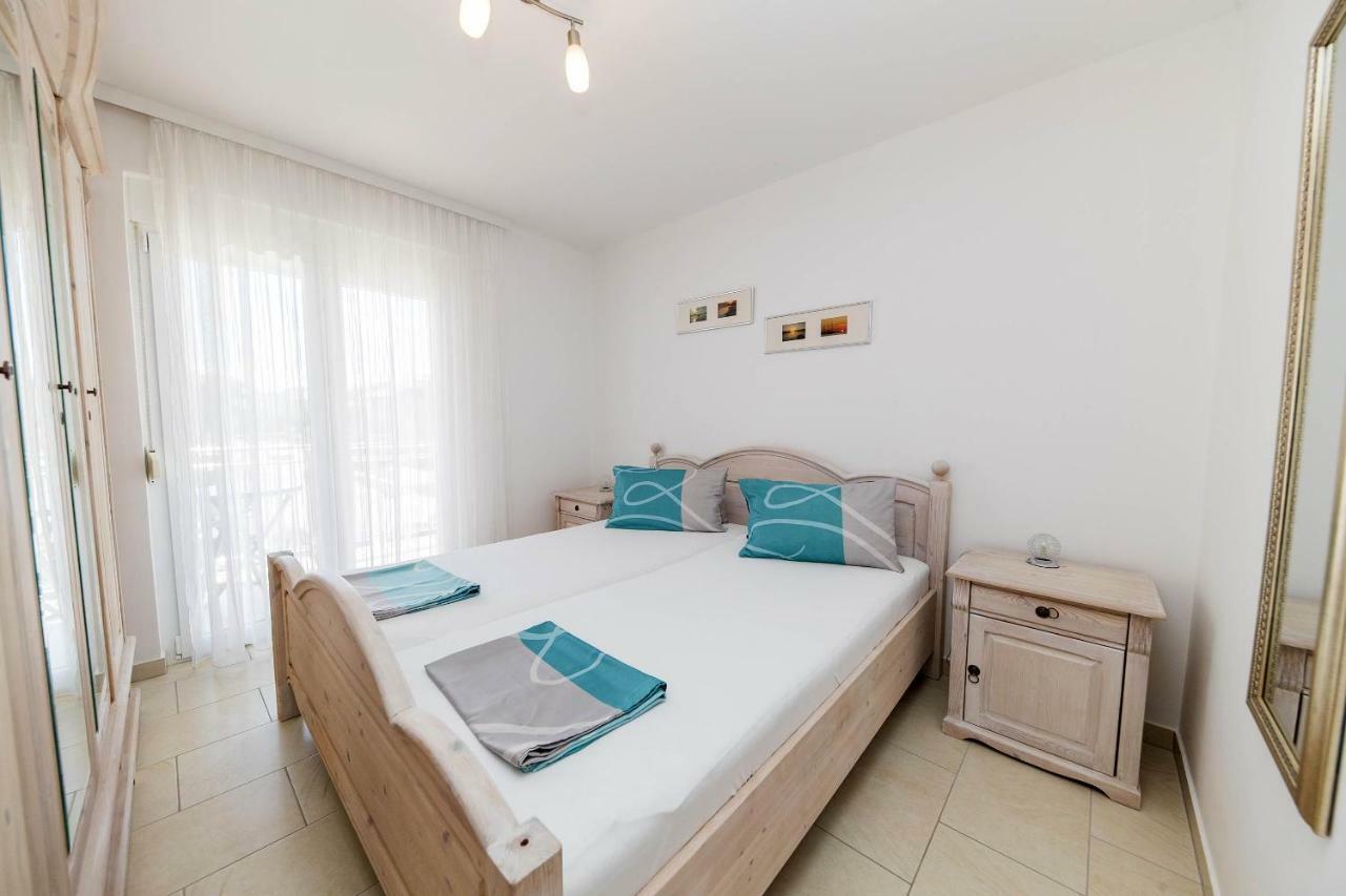 Apartmani Dea Crikvenica Bagian luar foto